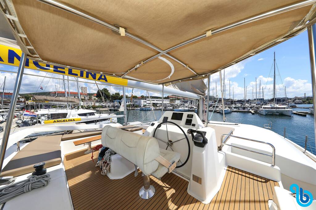 Dufour 48 Catamaran, BE MINE