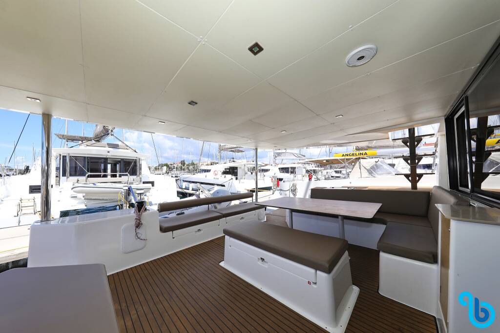 Dufour 48 Catamaran, MAKE ME YOURS