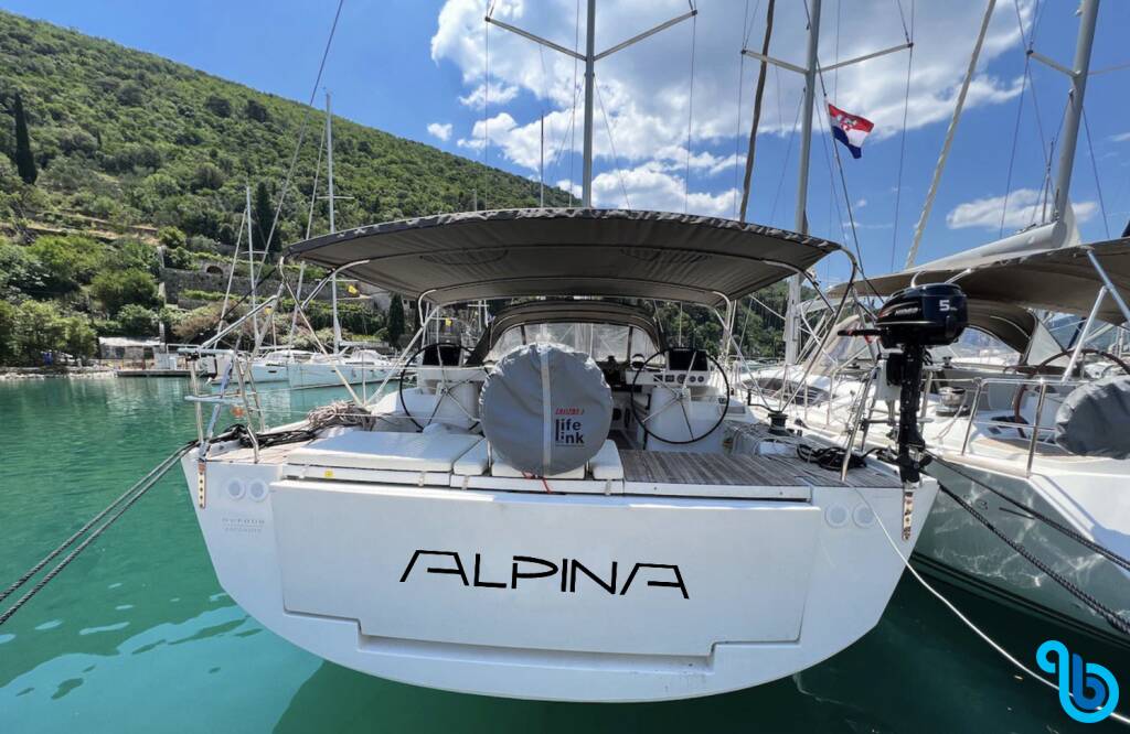 Dufour 56, Alpina