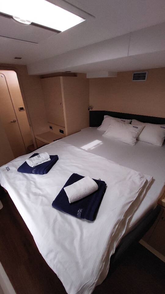 Dufour Catamaran 48, Dream