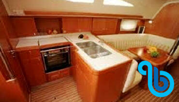 Elan 344 Impression, Amazone