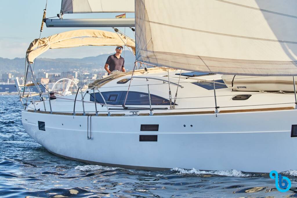 Elan 45 Impression, Alcamaro