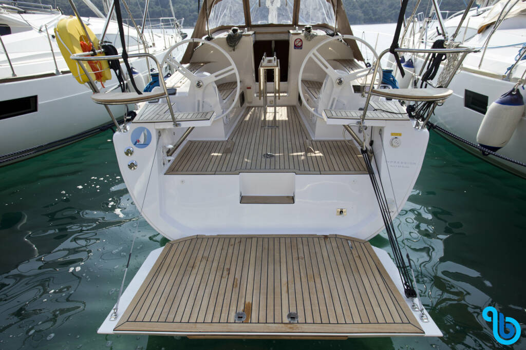 Elan Impression 35, Essi