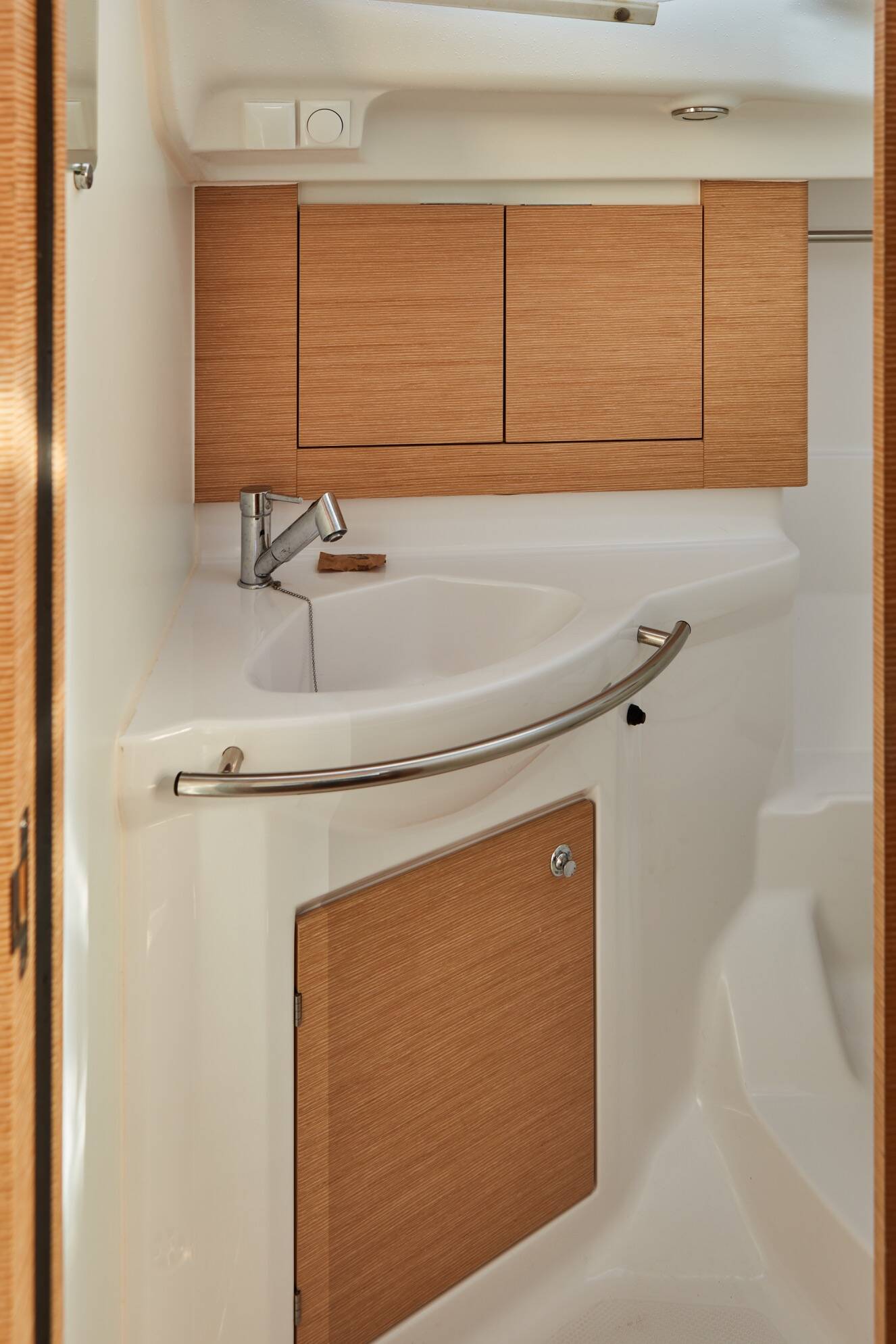 Elan Impression 40, AMISTAD