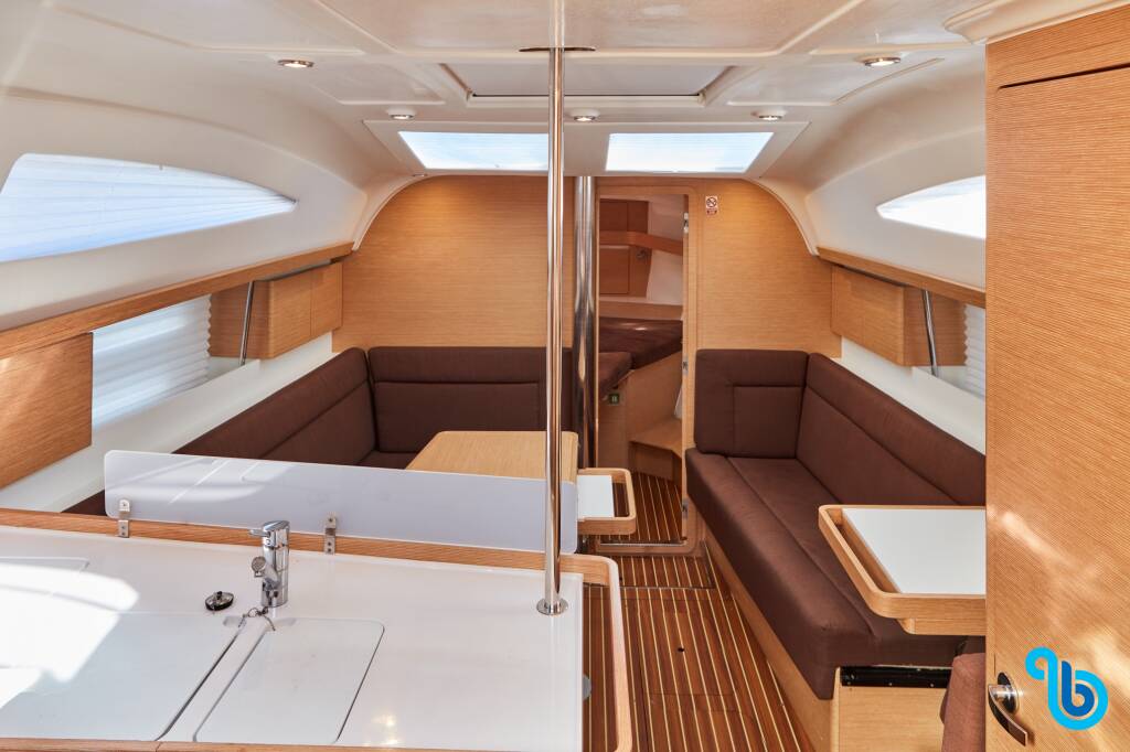 Elan Impression 40, AMISTAD