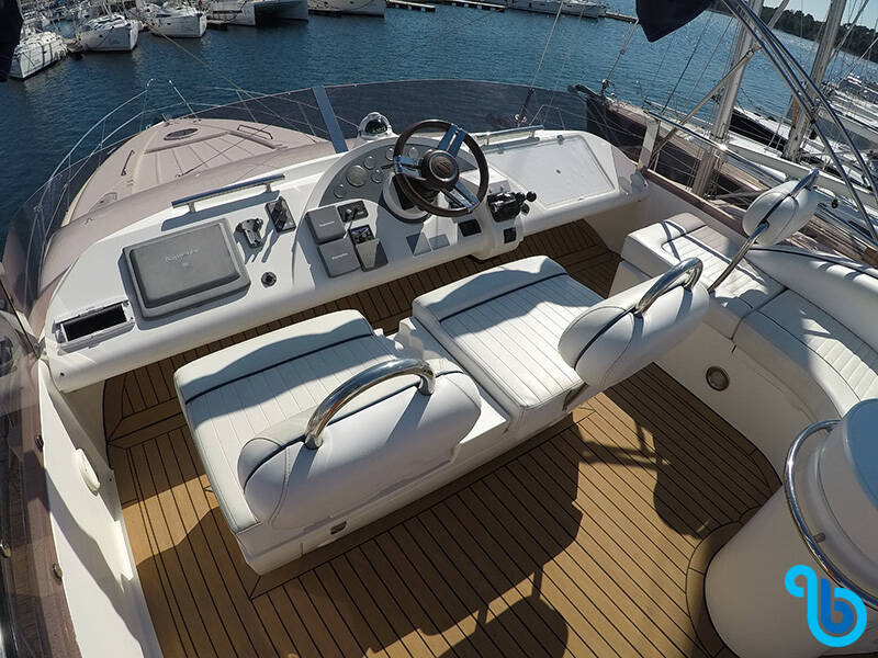 Fairline Phantom 50, Luna IV