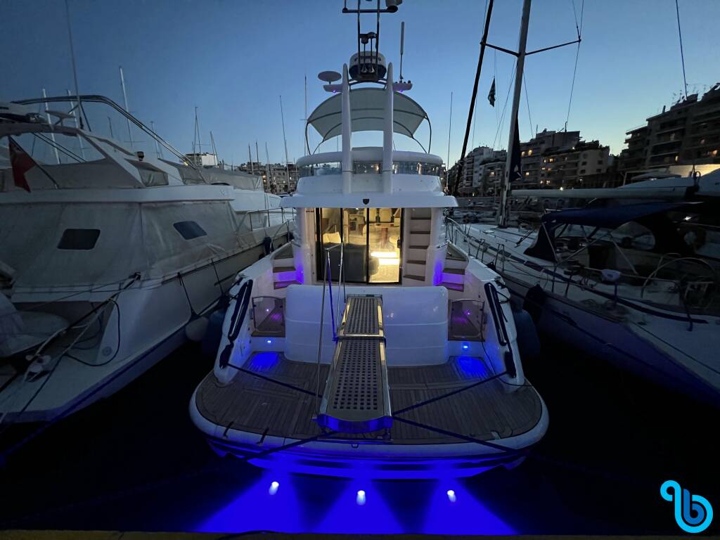 Fairline Squadron 52, Bliss