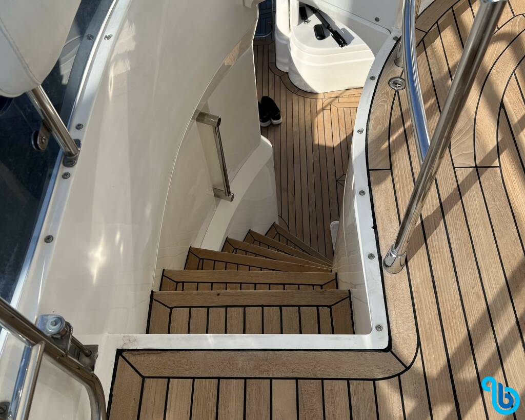 Fairline Squadron 52, Bliss