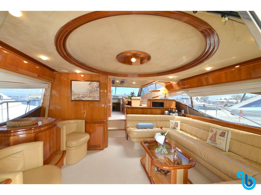 Ferretti 68, MARY