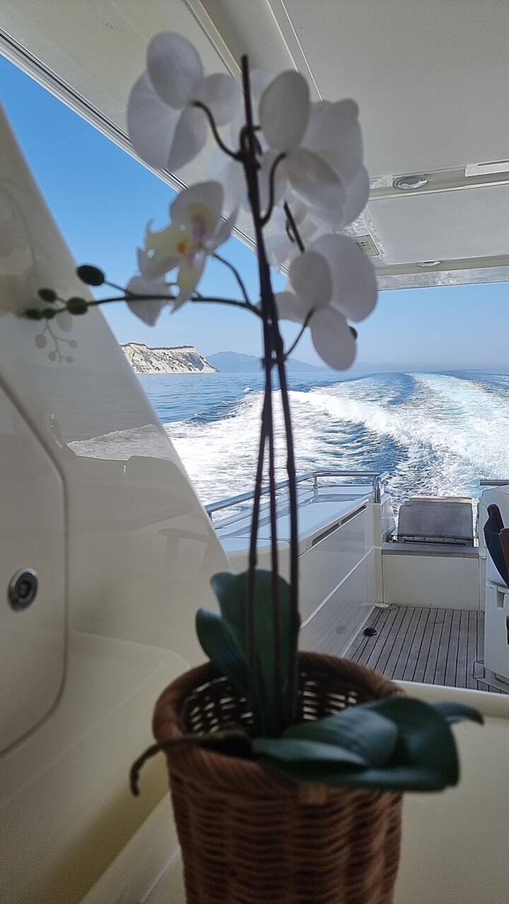 Ferretti 80, Kentavros II