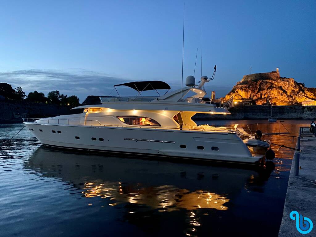 Ferretti 80, Kentavros II