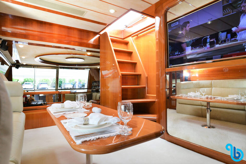 Ferretti 80, Kentavros II