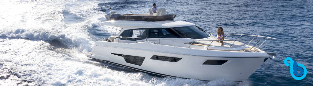 Ferretti Yachts 500, 