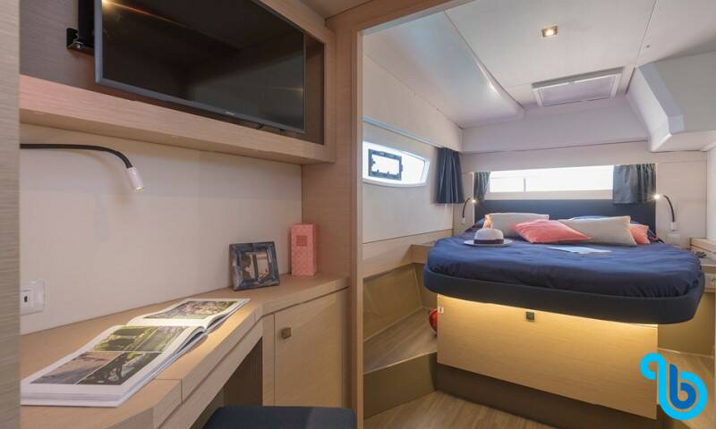 Fountaine Pajot Astrea 42, FIRE STORM