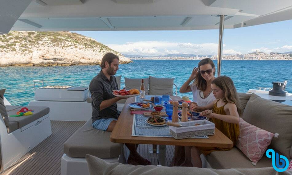 Fountaine Pajot Astrea 42, Nou Nou