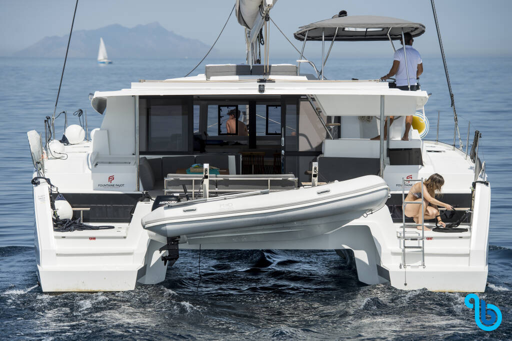 Fountaine Pajot Astréa 42, Astrea (watermaker+generator)