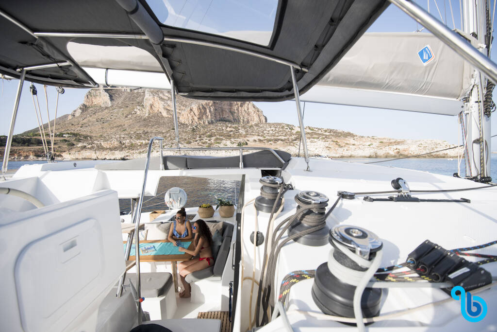 Fountaine Pajot Astréa 42, Astrea (watermaker+generator)