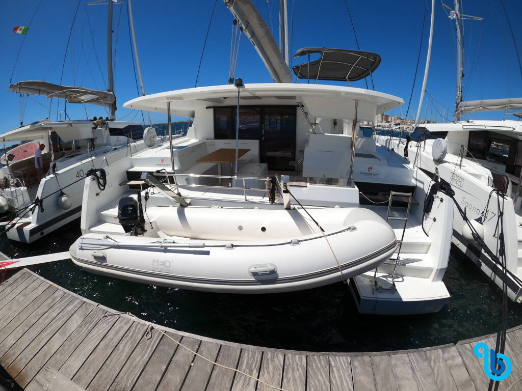 Fountaine Pajot Astréa 42, Astrea (watermaker+generator)