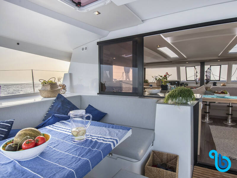 Fountaine Pajot Astréa 42, Astrea (watermaker+generator)