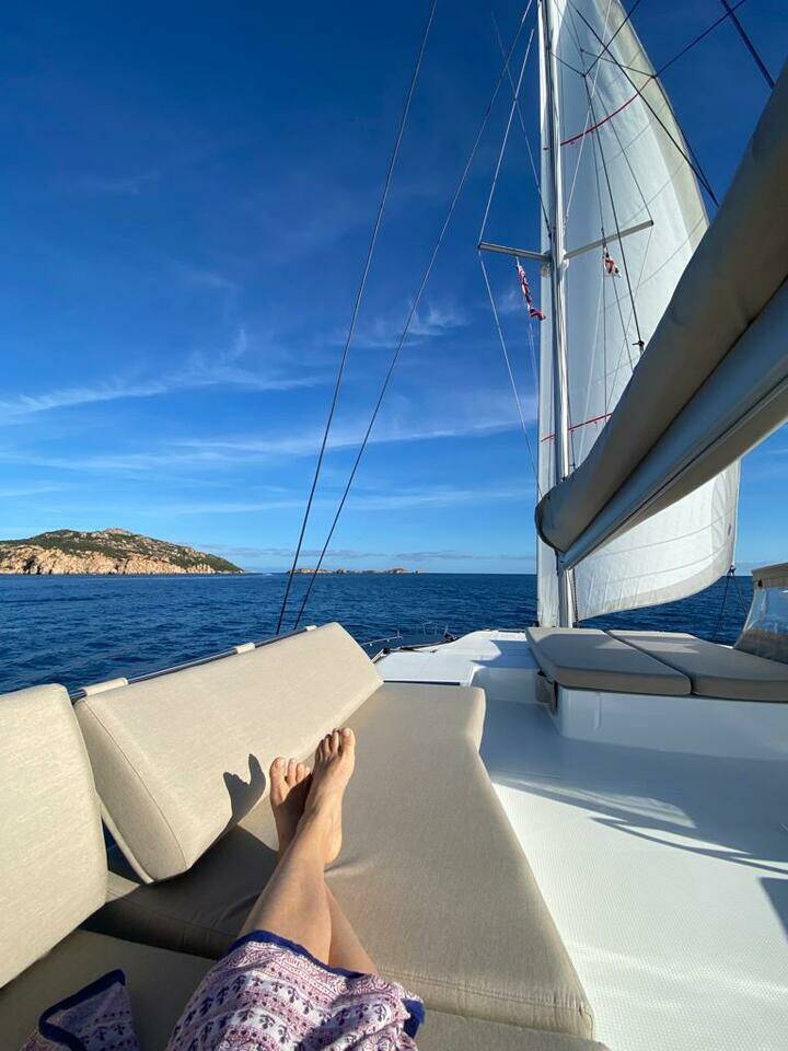 Fountaine Pajot Aura 51, Beyond