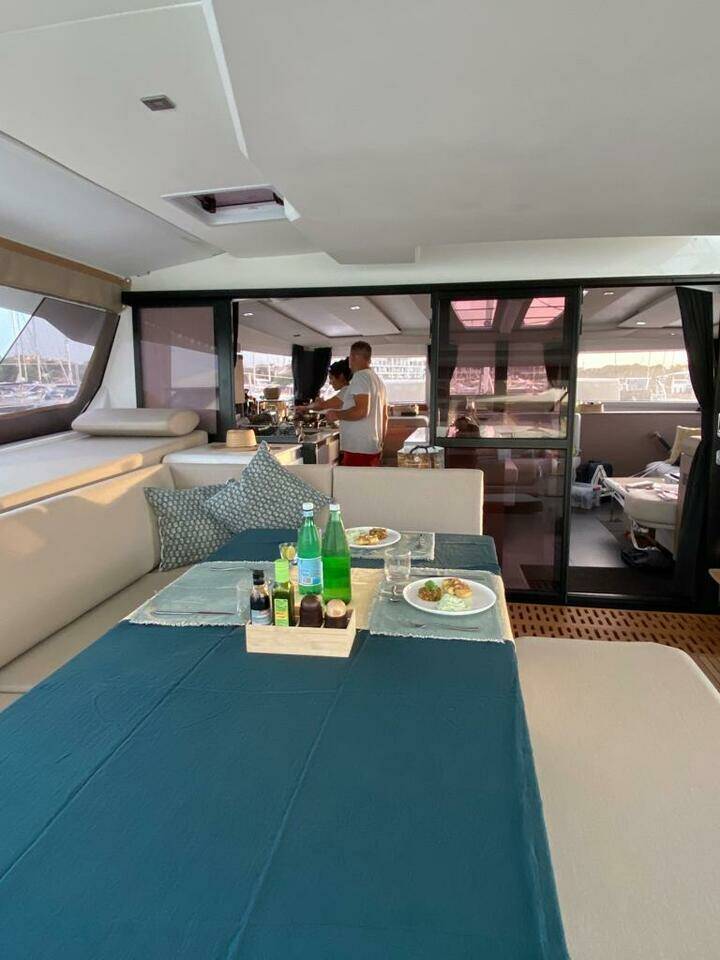 Fountaine Pajot Aura 51, Beyond