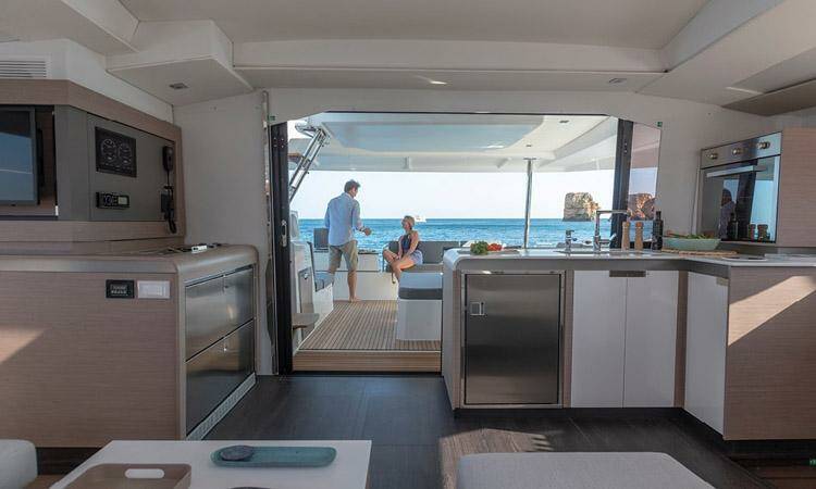 Fountaine Pajot Elba 45, Halle Berry