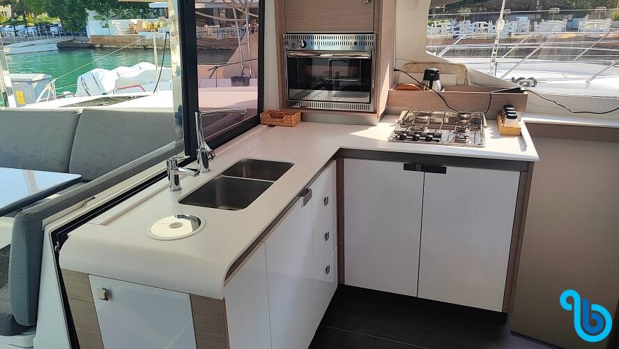 Fountaine Pajot Isla 40, Blue Orion