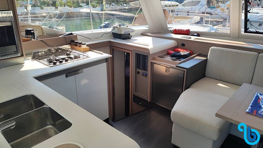 Fountaine Pajot Isla 40, Blue Orion