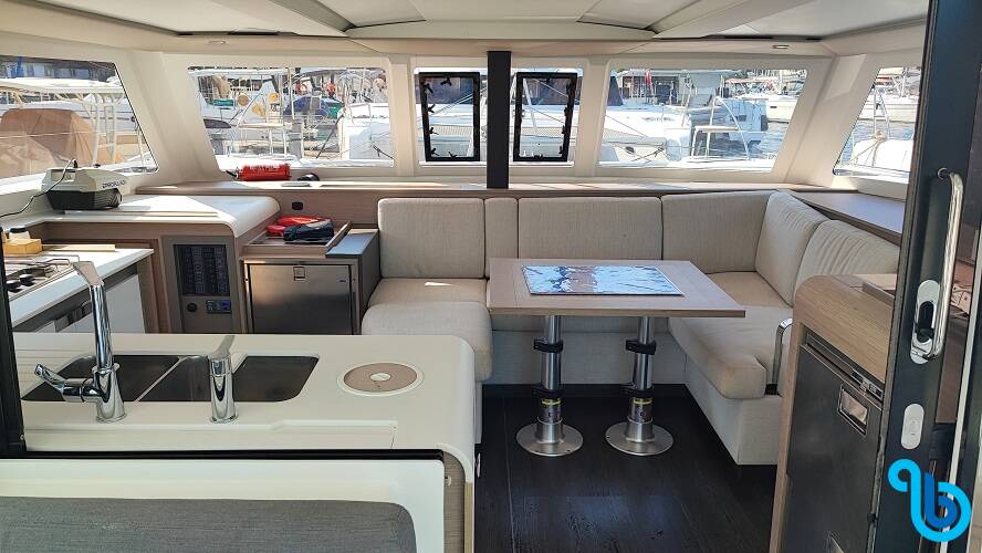 Fountaine Pajot Isla 40, Blue Orion