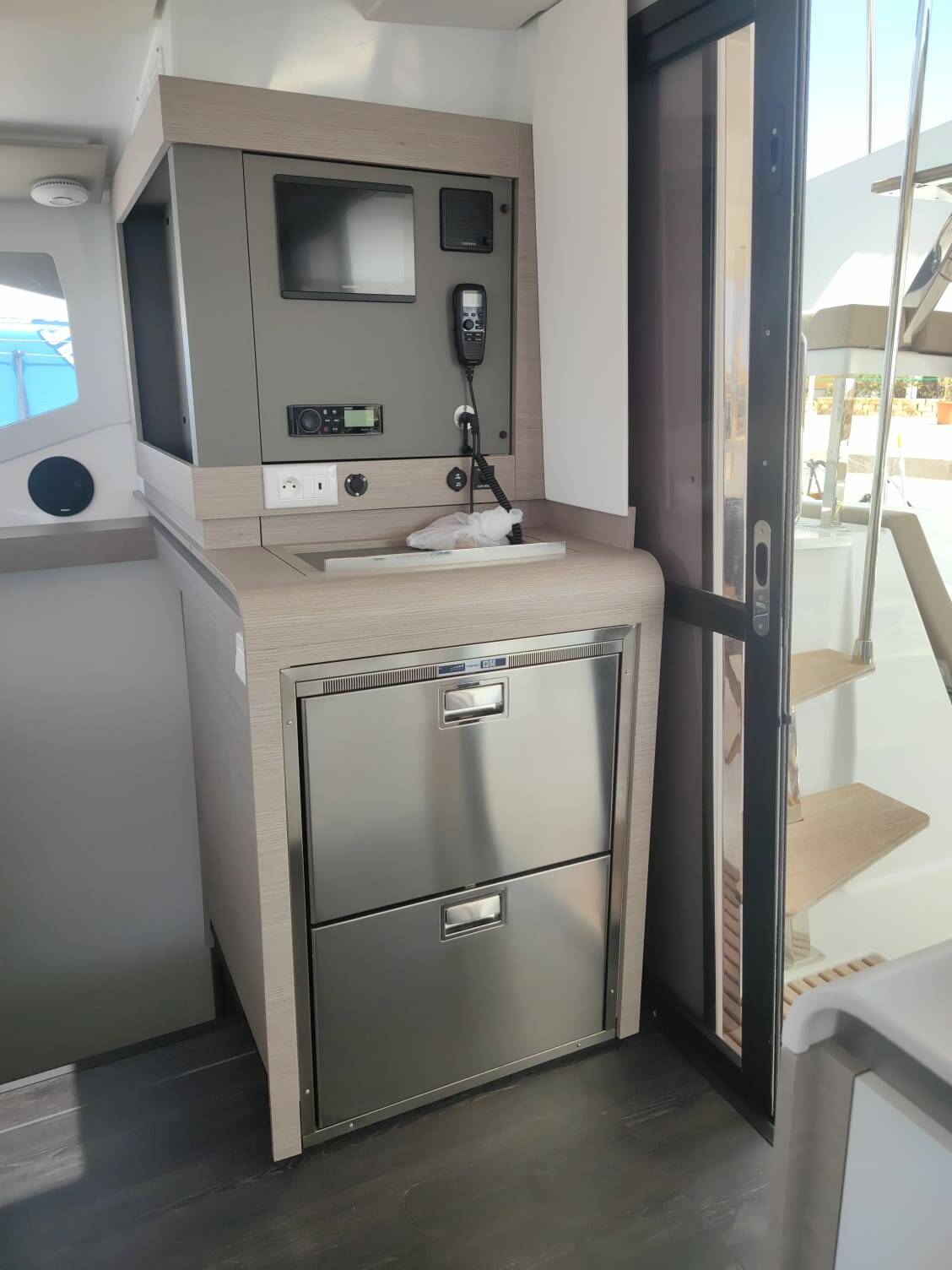 Fountaine Pajot Isla 40, Isla (Wm+Solar Pan)