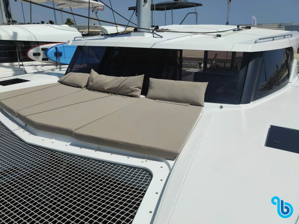 Fountaine Pajot Isla 40, Isla (Wm+Solar Pan)