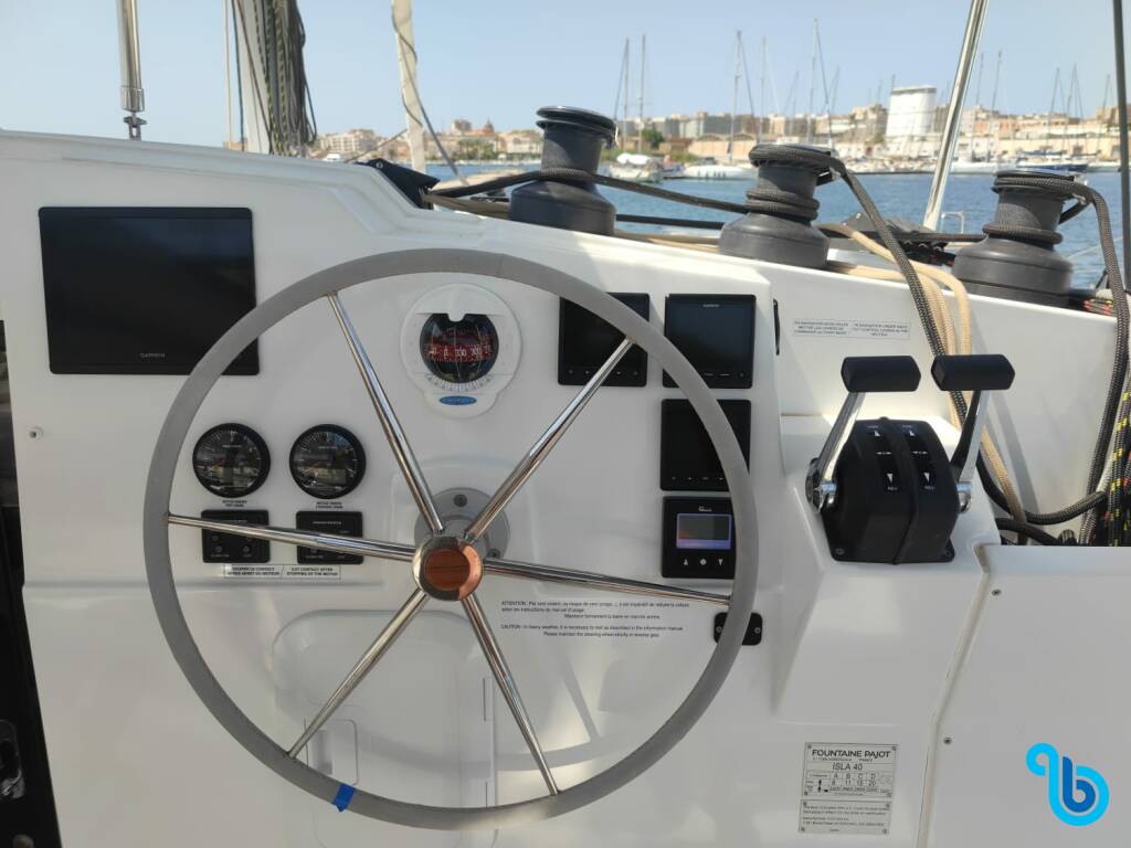 Fountaine Pajot Isla 40, Isla (Wm+Solar Pan)