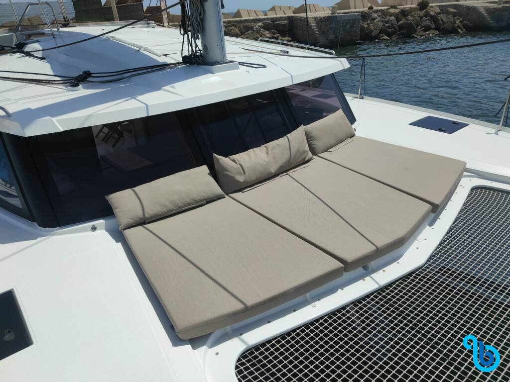 Fountaine Pajot Isla 40, Isla (Wm+Solar Pan)