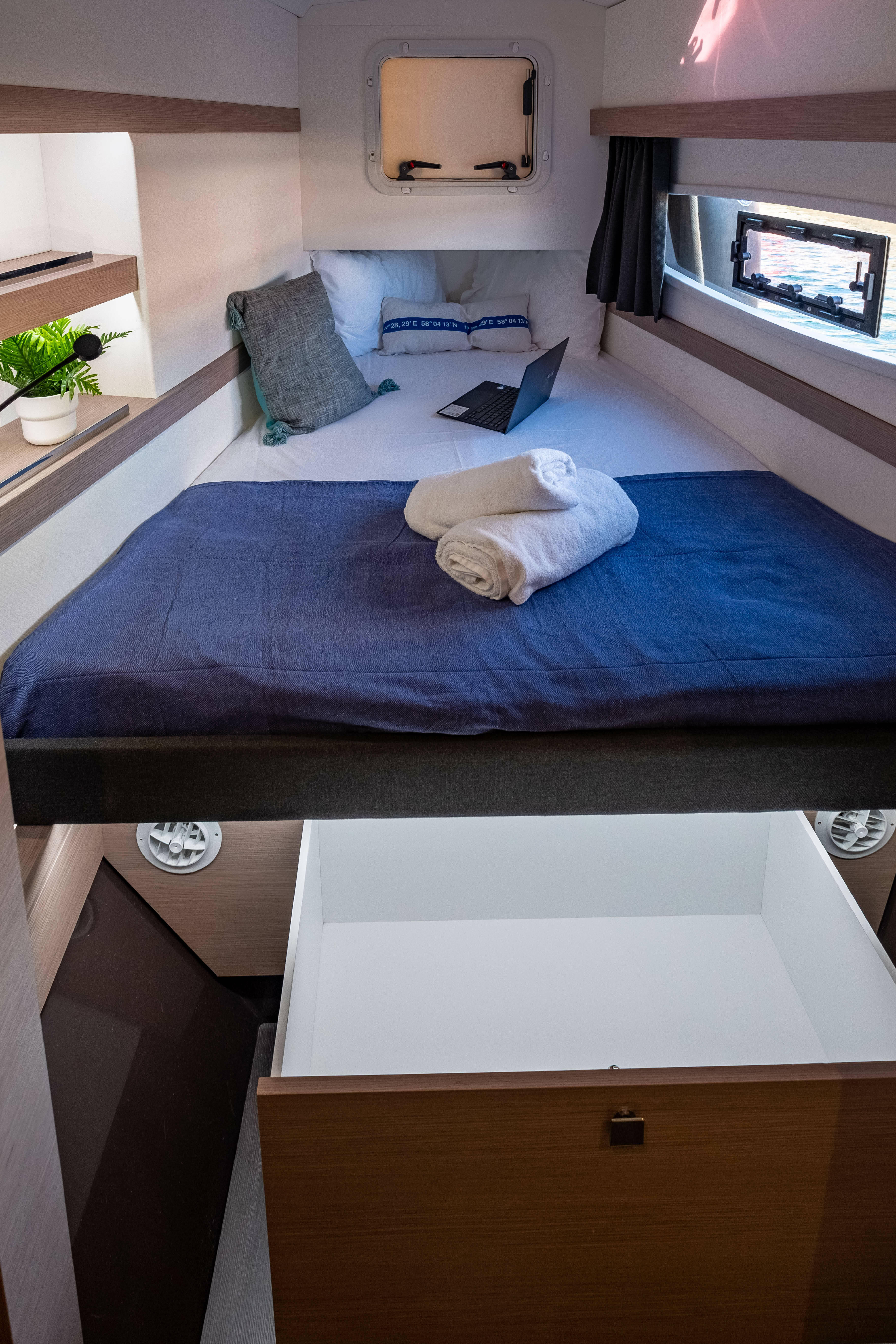 Fountaine Pajot Isla 40, Artemis