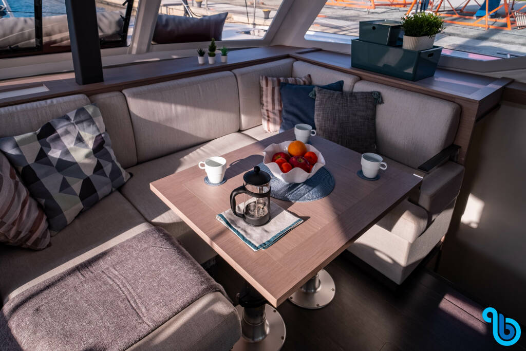 Fountaine Pajot Isla 40, Artemis