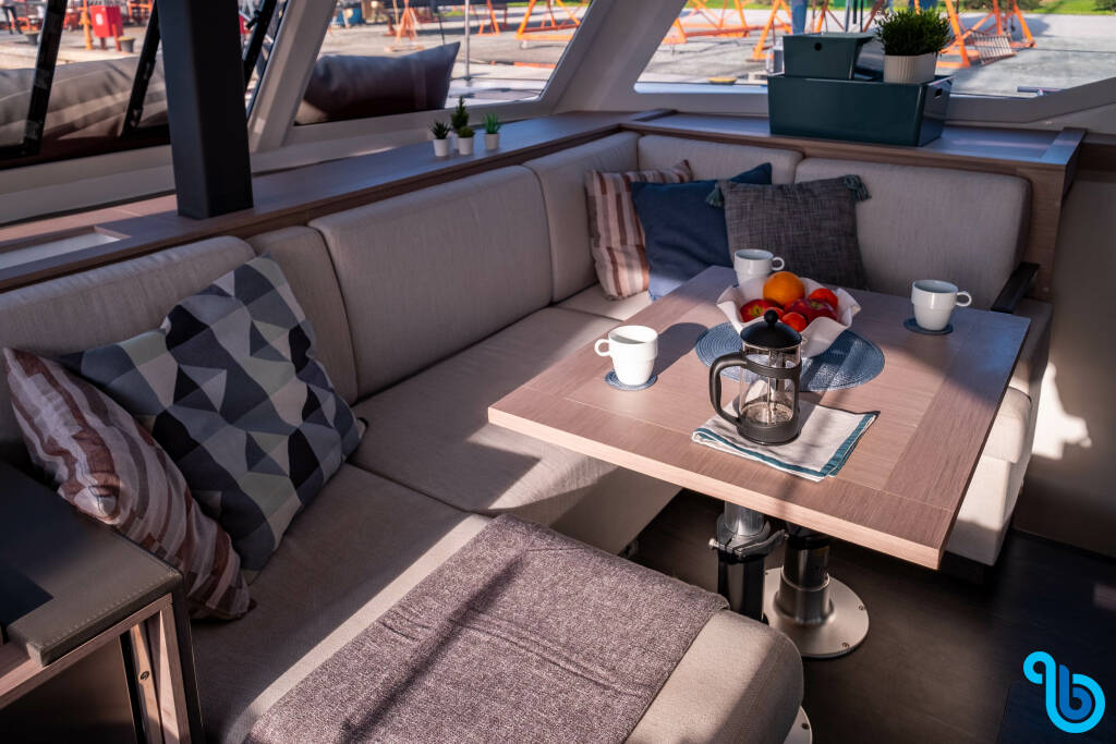 Fountaine Pajot Isla 40, Artemis