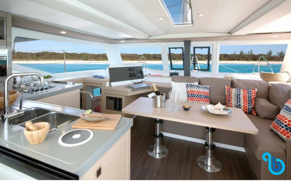 Fountaine Pajot Lucia 40, MARINELO II