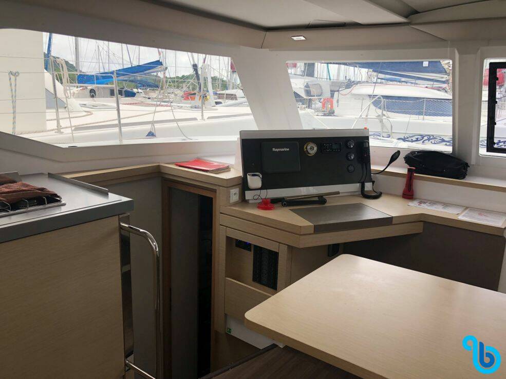 Fountaine Pajot Lucia 40, BALISIER **