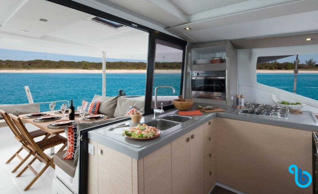 Fountaine Pajot Lucia 40, HYLIA **