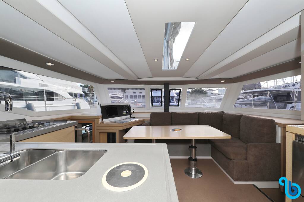 Fountaine Pajot Lucia 40, WHY NOT