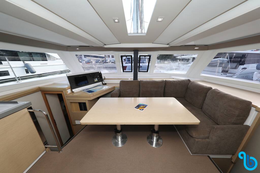 Fountaine Pajot Lucia 40, WHY NOT