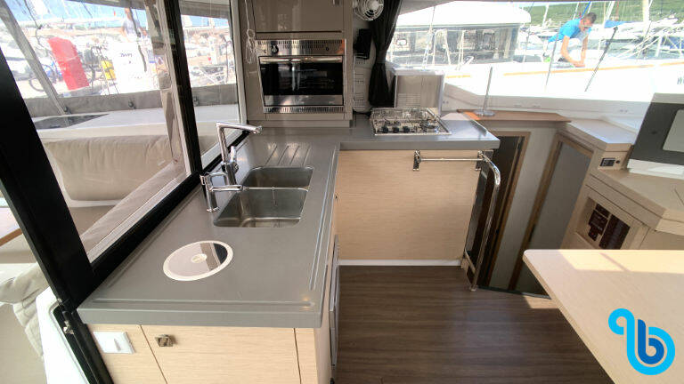 Fountaine Pajot Lucia 40, Idefix