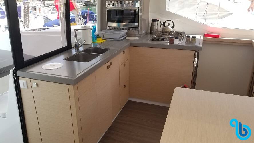 Fountaine Pajot Lucia 40, Hola