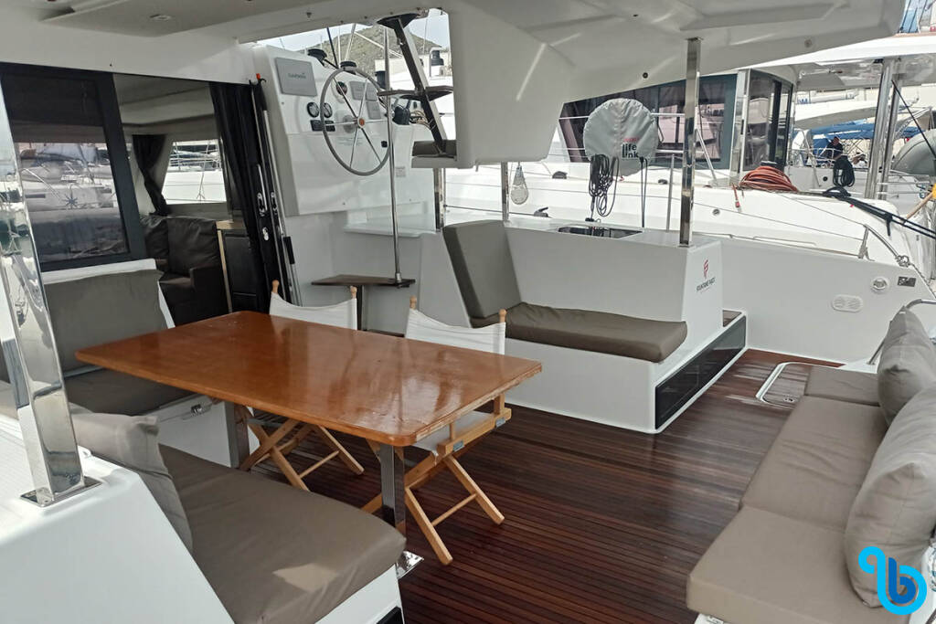 Fountaine Pajot Lucia 40, Shanti