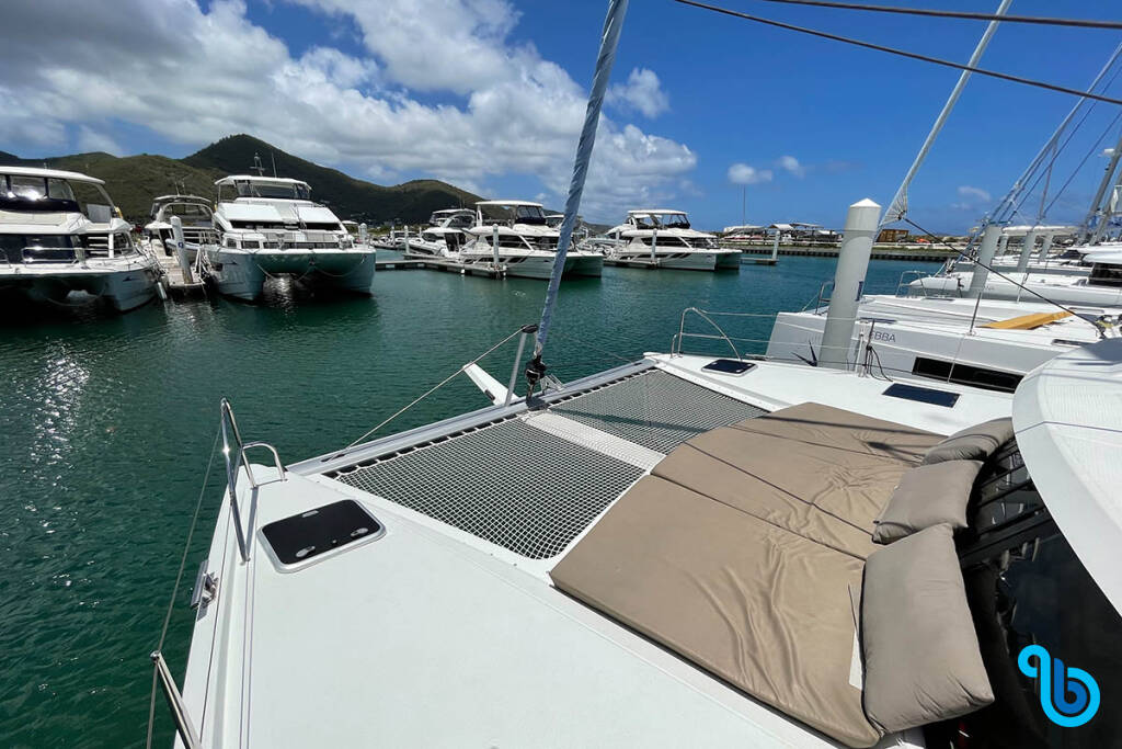 Fountaine Pajot Lucia 40, Admira