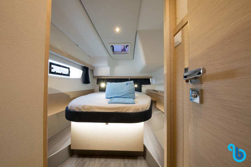 Fountaine Pajot Lucia 40, Sunrise