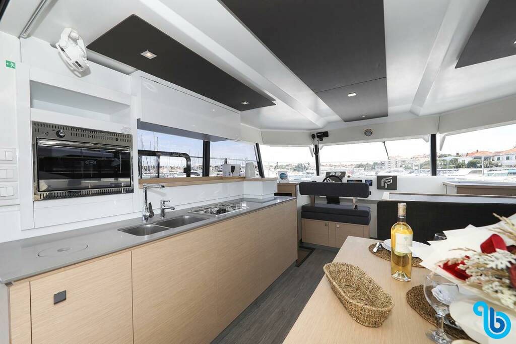 Fountaine Pajot MY 37, 