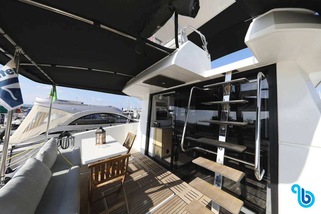 Fountaine Pajot MY 37, Marketka