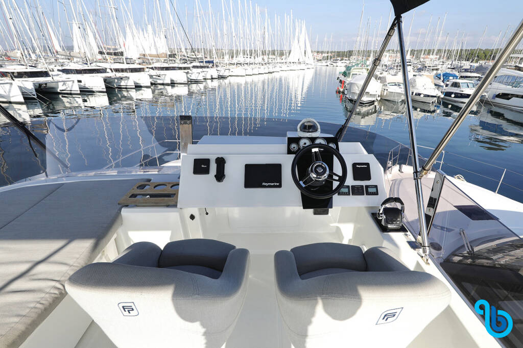 Fountaine Pajot MY 37, Marketka