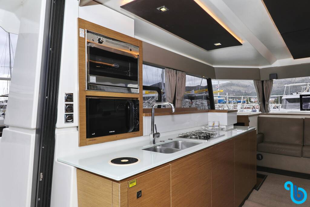 Fountaine Pajot MY 37, DREAM STAR